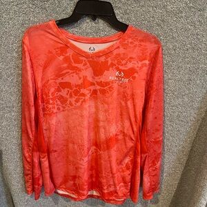 NWOT Women’s long sleeve fishing shirt